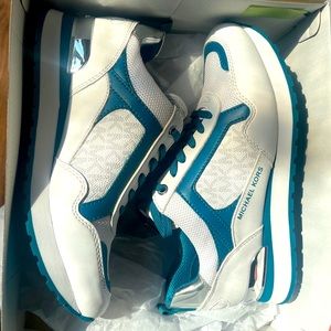 Size 8.5 Michael Kors Sneakers: Wilma Trainer Nappa Faux Leather